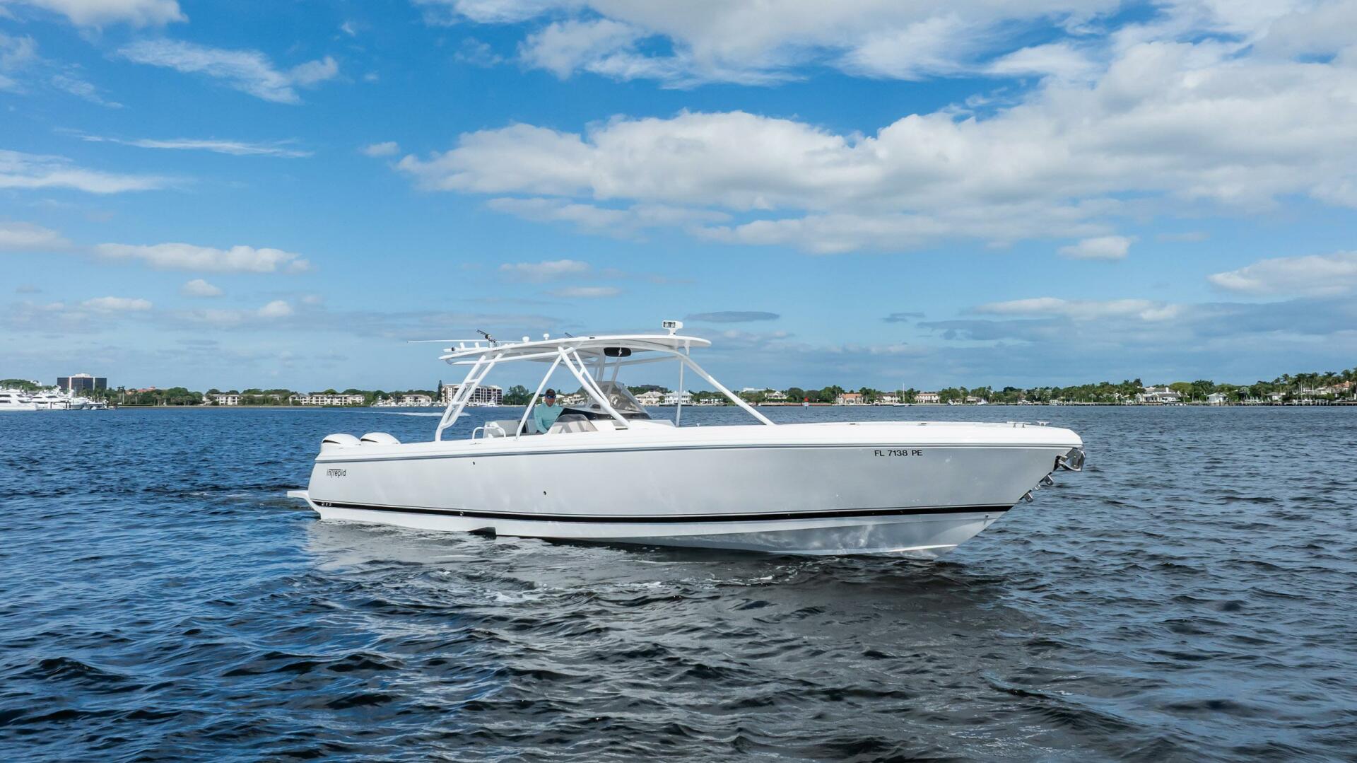 Intrepid-400 Open 2011 -Palm Beach-Florida-United States-5863156 | Thumbnail