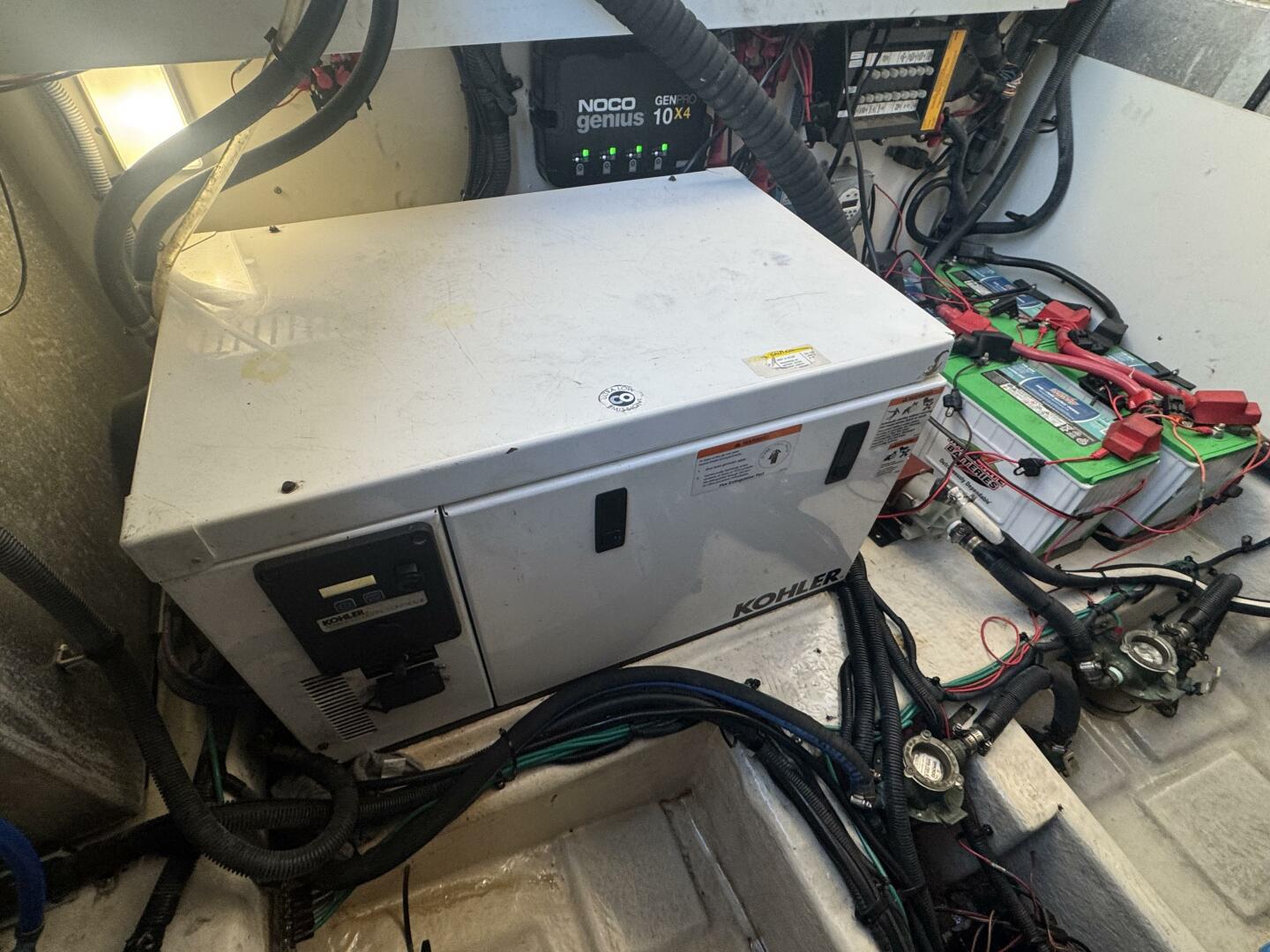 Sea Ray-330 Sundancer 2011-Pura Vida Chicago-Illinois-United States-5871838 | Thumbnail