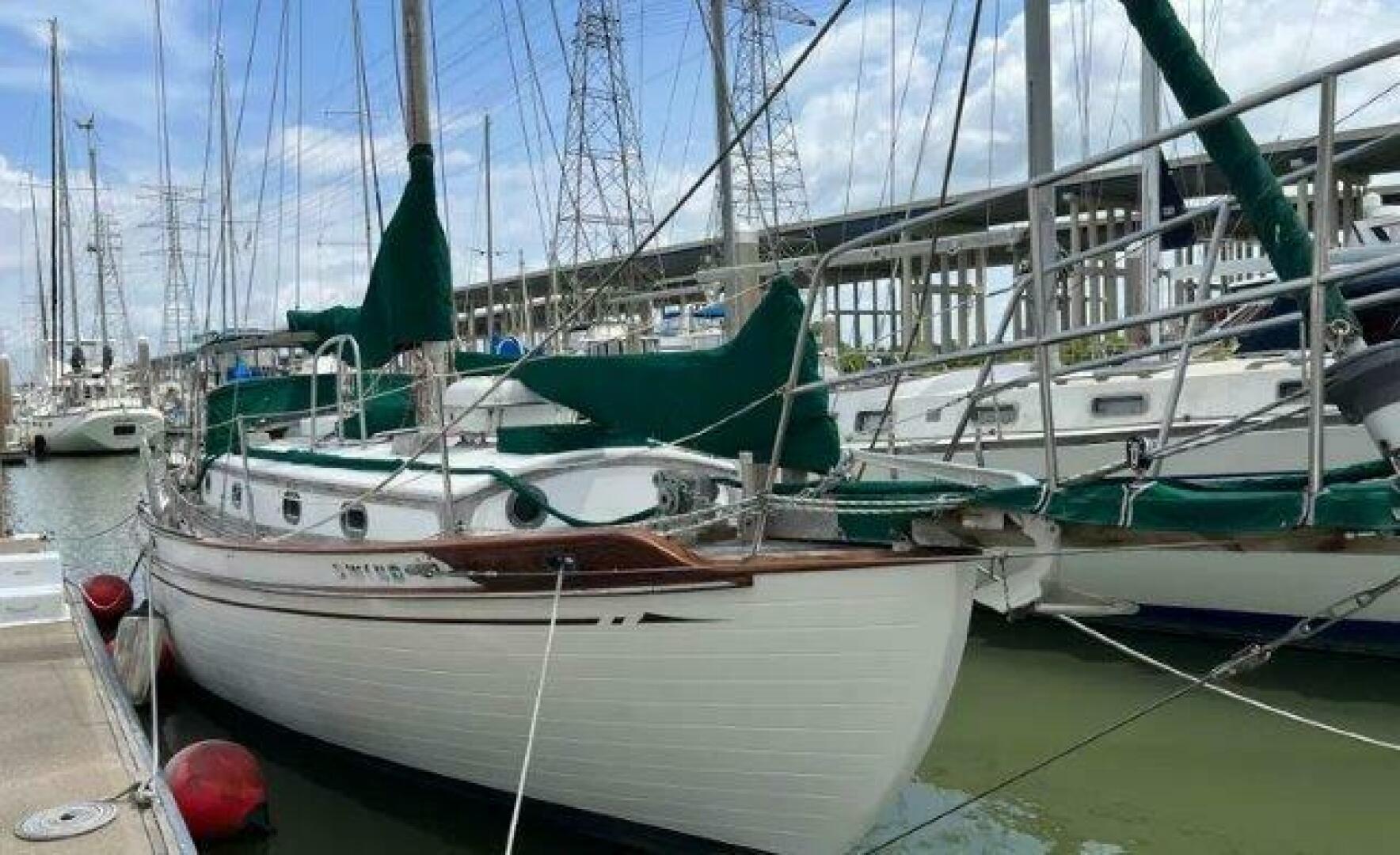 Tayana-37 1979-Flamboyant Kemah, TX-Texas-United States-5864916 | Thumbnail