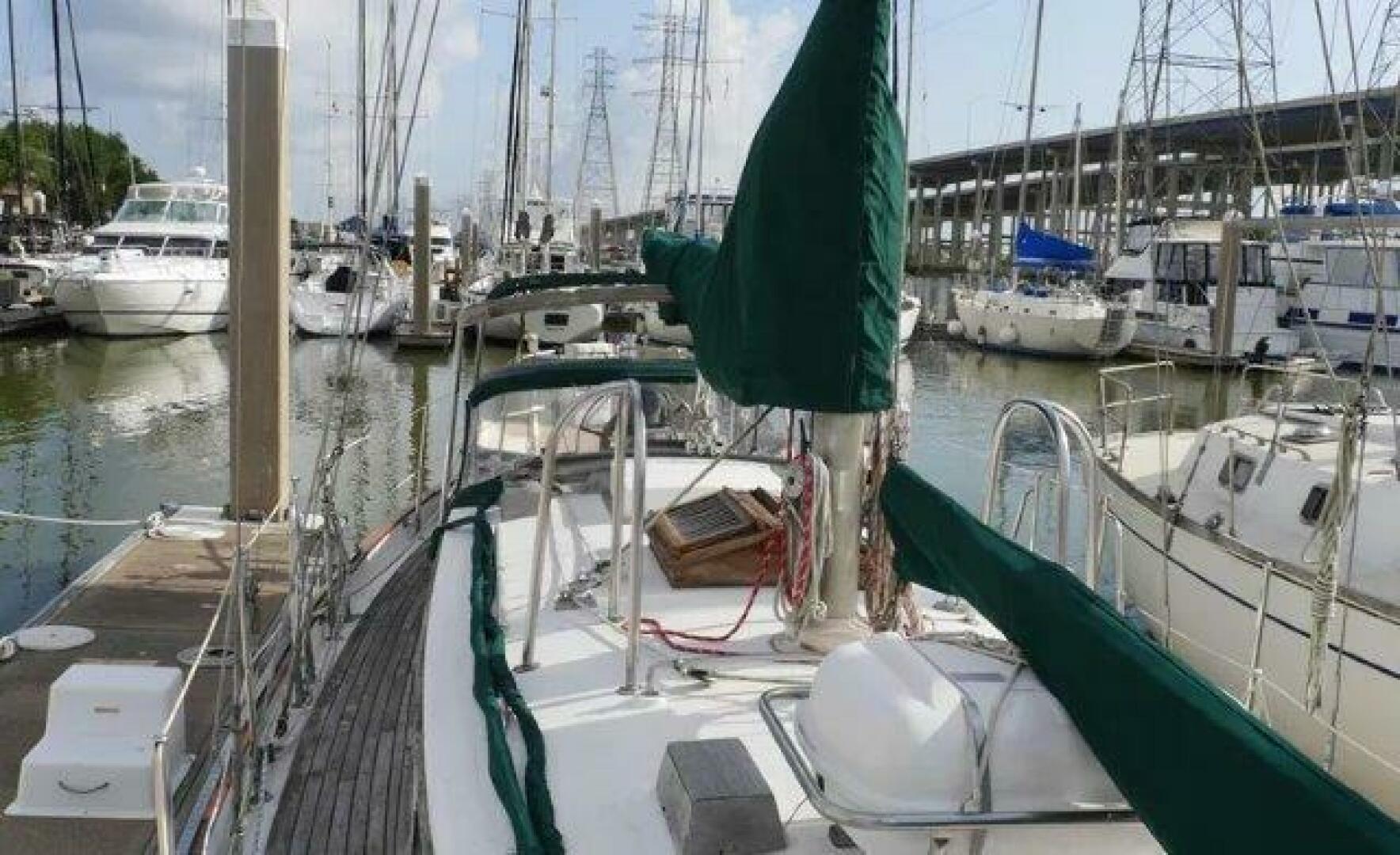 Tayana-37 1979-Flamboyant Kemah, TX-Texas-United States-5864924 | Thumbnail