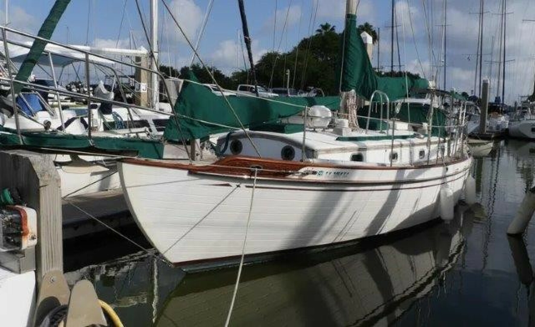 Tayana-37 1979-Flamboyant Kemah, TX-Texas-United States-5864913 | Thumbnail
