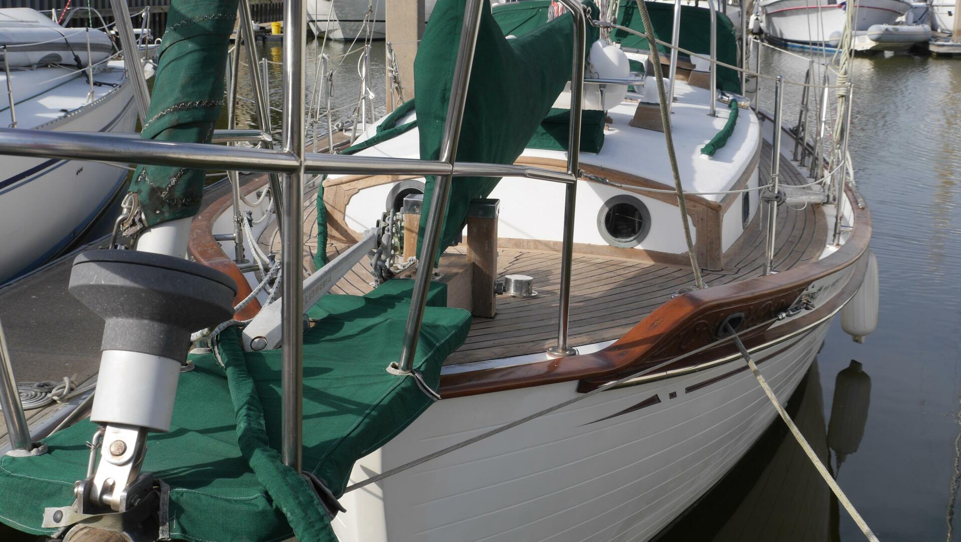 Tayana-37 1979-Flamboyant Kemah, TX-Texas-United States-5902940 | Thumbnail
