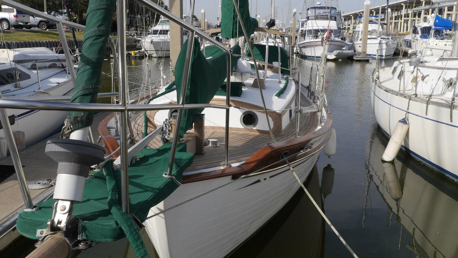 Tayana-37 1979-Flamboyant Kemah, TX-Texas-United States-5902939 | Thumbnail