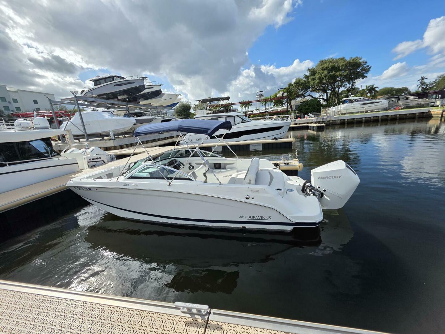 Four Winns-HD3 2021 -Fort Lauderdale-Florida-United States-5865686 | Thumbnail