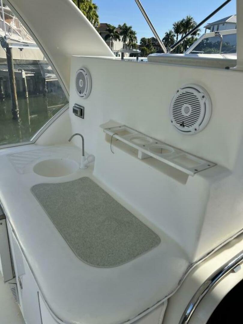 Cruisers Yachts 2004 -Sarasota-Florida-United States-5869578 | Thumbnail