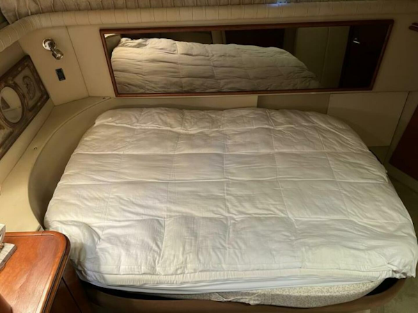 Cruisers Yachts 2004 -Sarasota-Florida-United States-5869594