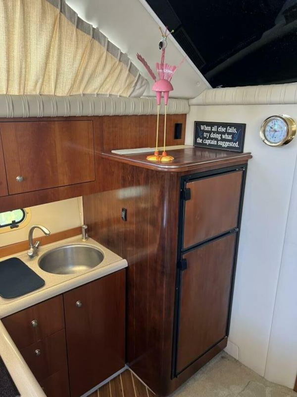 Cruisers Yachts 2004 -Sarasota-Florida-United States-5869581