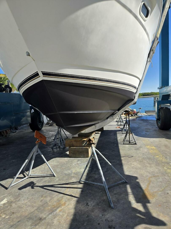 Cruisers Yachts 2004 -Sarasota-Florida-United States-5900795