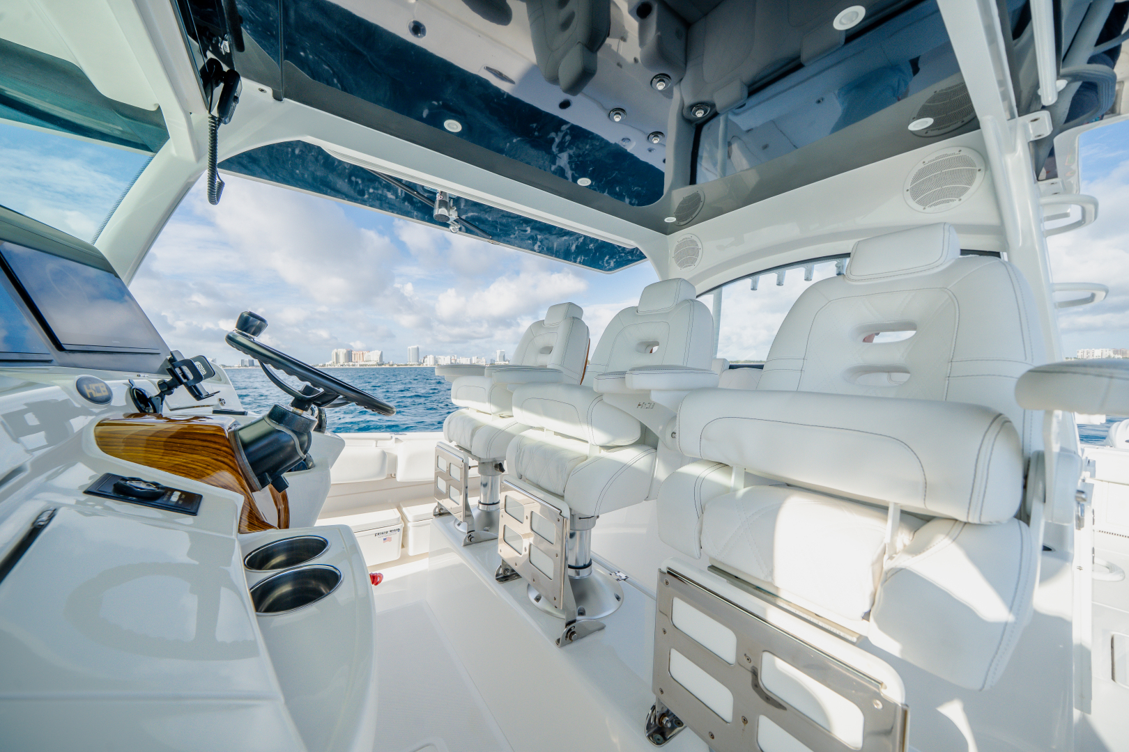 HCB-53 Suenos 2020 -Clearwater-Florida-United States-5871360 | Thumbnail