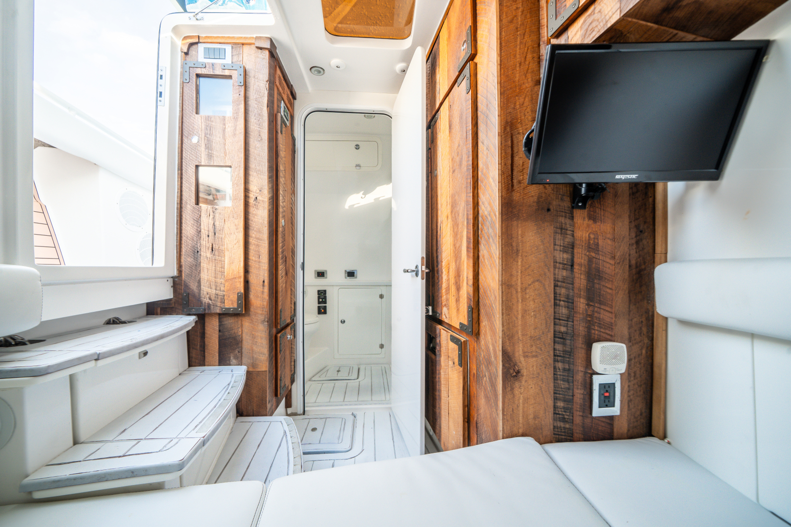 HCB-53 Suenos 2020 -Clearwater-Florida-United States-5871376 | Thumbnail