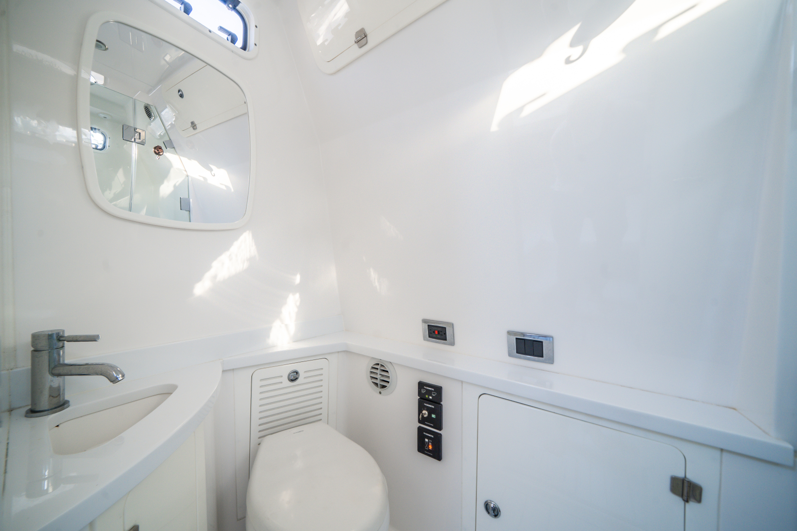 HCB-53 Suenos 2020 -Clearwater-Florida-United States-5871379 | Thumbnail