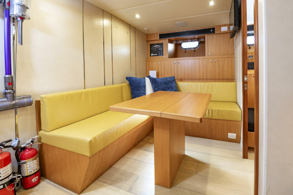 Johnson-93 Flybridge 2017-FITFO Fort Lauderdale-Florida-United States-93Johnson2017_491-5873138