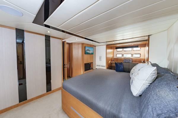 Johnson-93 Flybridge 2017-FITFO Fort Lauderdale-Florida-United States-93Johnson2017_462-5873109