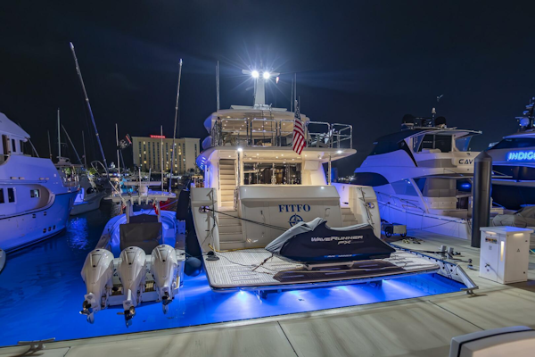Johnson-93 Flybridge 2017-FITFO Fort Lauderdale-Florida-United States-93Johnson2017_531-5873176