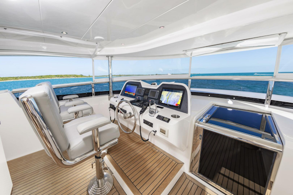 Johnson-93 Flybridge 2017-FITFO Fort Lauderdale-Florida-United States-93Johnson2017_411-5873058