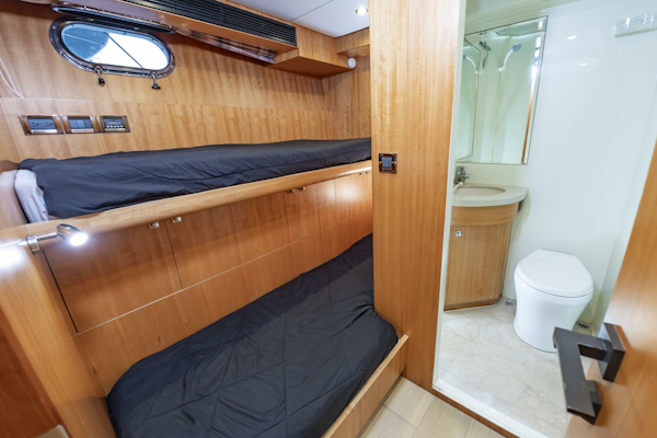 Johnson-93 Flybridge 2017-FITFO Fort Lauderdale-Florida-United States-93Johnson2017_495-5873142