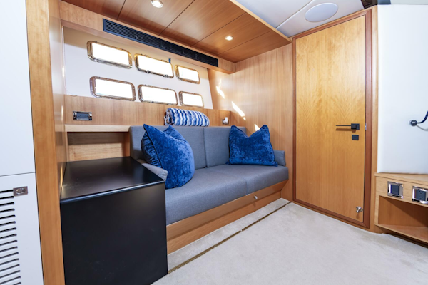 Johnson-93 Flybridge 2017-FITFO Fort Lauderdale-Florida-United States-93Johnson2017_465-5873112