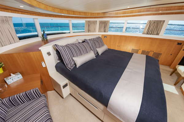 Johnson-93 Flybridge 2017-FITFO Fort Lauderdale-Florida-United States-93Johnson2017_449-5873096