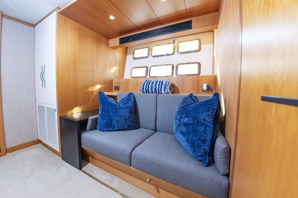 Johnson-93 Flybridge 2017-FITFO Fort Lauderdale-Florida-United States-93Johnson2017_466-5873113