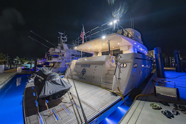 Johnson-93 Flybridge 2017-FITFO Fort Lauderdale-Florida-United States-93Johnson2017_534-5873178