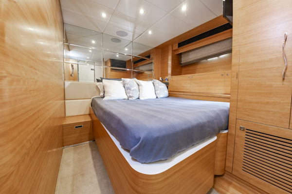 Johnson-93 Flybridge 2017-FITFO Fort Lauderdale-Florida-United States-93Johnson2017_475-5873122