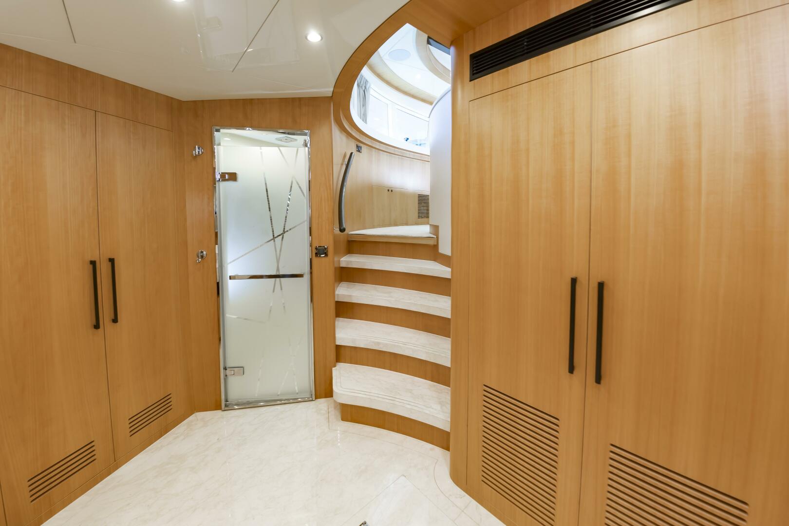 Johnson-93 Flybridge 2017-FITFO Fort Lauderdale-Florida-United States-93Johnson2017_454-5873101 | Thumbnail