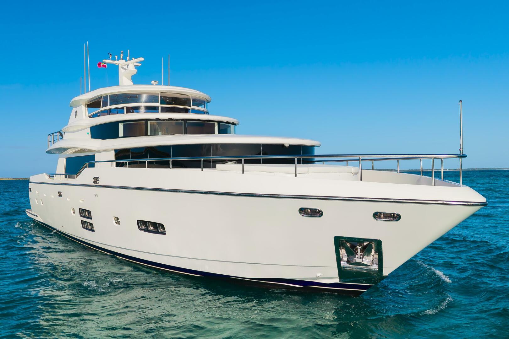 Johnson-93 Flybridge 2017-FITFO Fort Lauderdale-Florida-United States-93Johnson2017_529-5873174 | Thumbnail