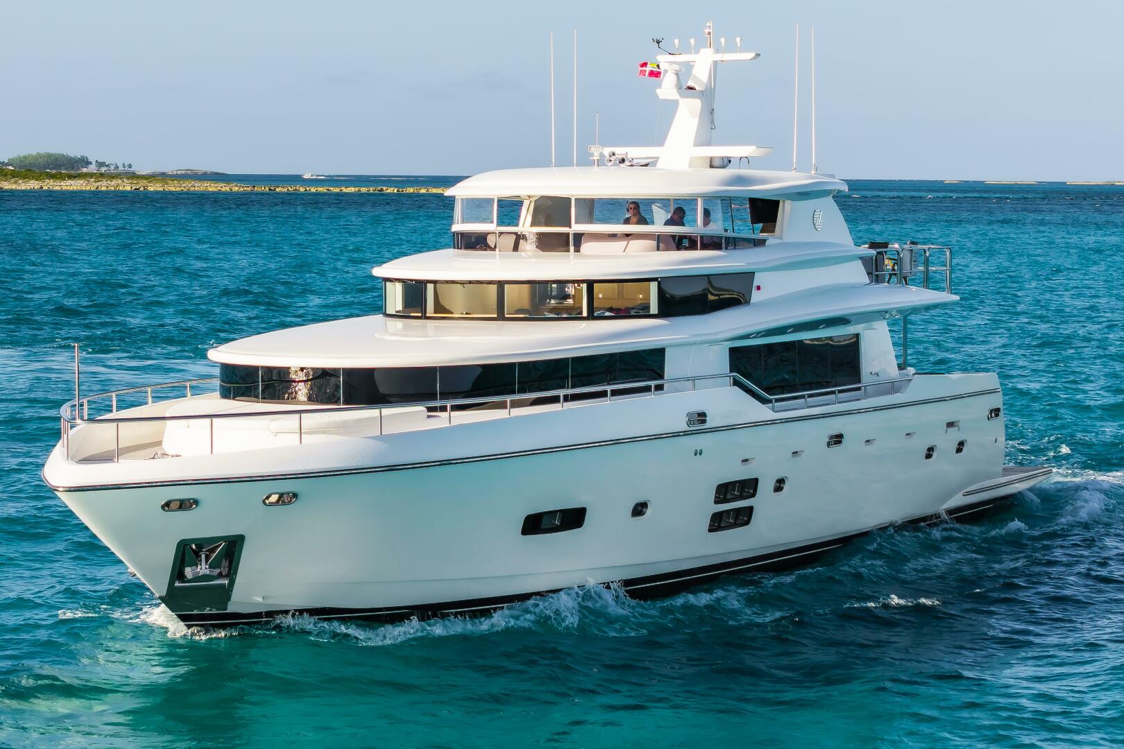 Johnson-93 Flybridge 2017-FITFO Fort Lauderdale-Florida-United States-93Johnson2017_407-5873054 | Thumbnail