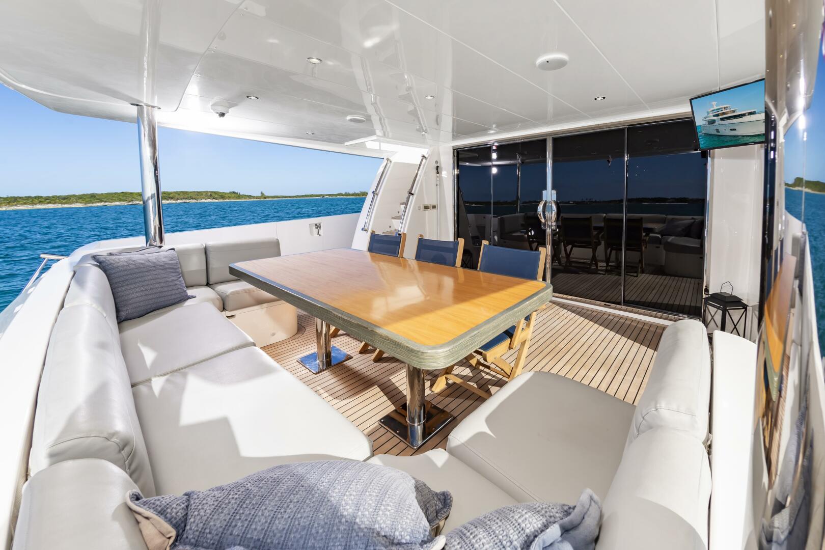 Johnson-93 Flybridge 2017-FITFO Fort Lauderdale-Florida-United States-93Johnson2017_421-5873068 | Thumbnail