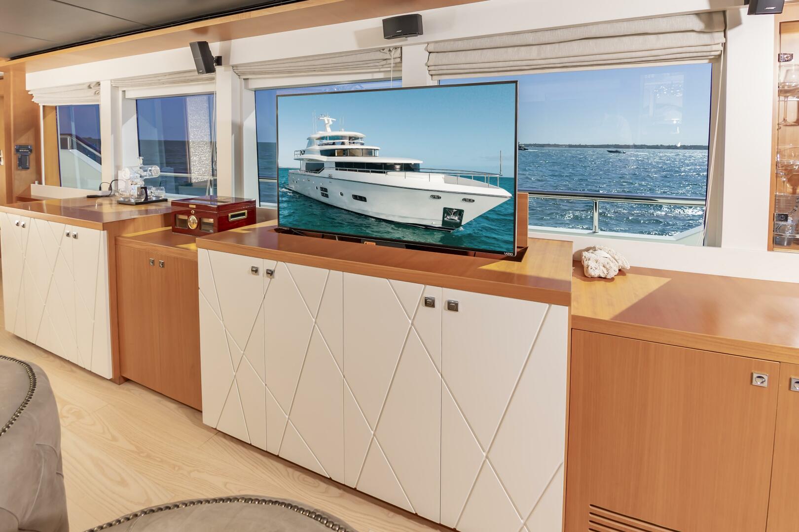 Johnson-93 Flybridge 2017-FITFO Fort Lauderdale-Florida-United States-93Johnson2017_432-5873079 | Thumbnail