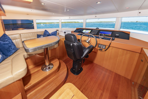 Johnson-93 Flybridge 2017-FITFO Fort Lauderdale-Florida-United States-93Johnson2017_439-5873086