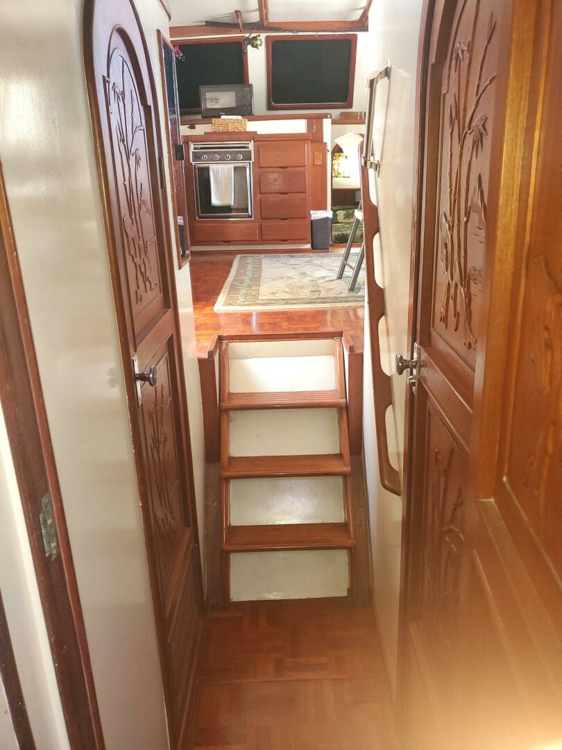 CHB-SEDAN-AFT CABIN 1981-KONA STAR Honolulu-Hawaii-United States-5881963 | Thumbnail