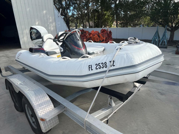 Zodiac-Yachtline 360 2024 -Stuart-Florida-United States-5900195