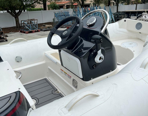 Zodiac-Yachtline 360 2024 -Stuart-Florida-United States-5900211