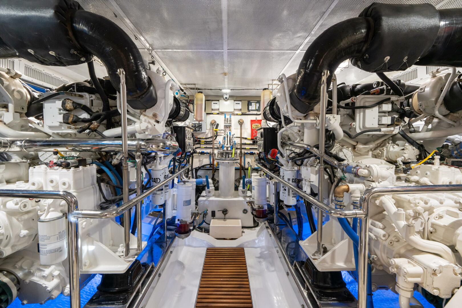 Marlow-72 E-CB 2007-GRIFFIN Annapolis-Maryland-United States-Marlow 72 GRIFFIN  Engine Room -5879201 | Thumbnail