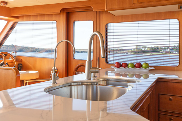 Marlow-72 E-CB 2007-GRIFFIN Annapolis-Maryland-United States-Marlow 72 GRIFFIN  Galley-5879128
