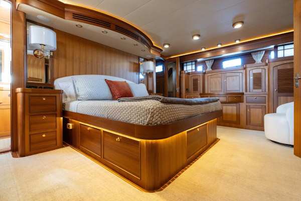 Marlow-72 E-CB 2007-GRIFFIN Annapolis-Maryland-United States-Marlow 72 GRIFFIN  Master Stateroom-5879171