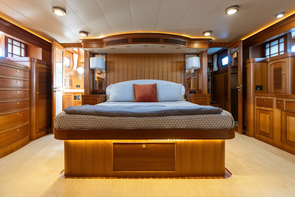 Marlow-72 E-CB 2007-GRIFFIN Annapolis-Maryland-United States-Marlow 72 GRIFFIN  Master Stateroom-5879173