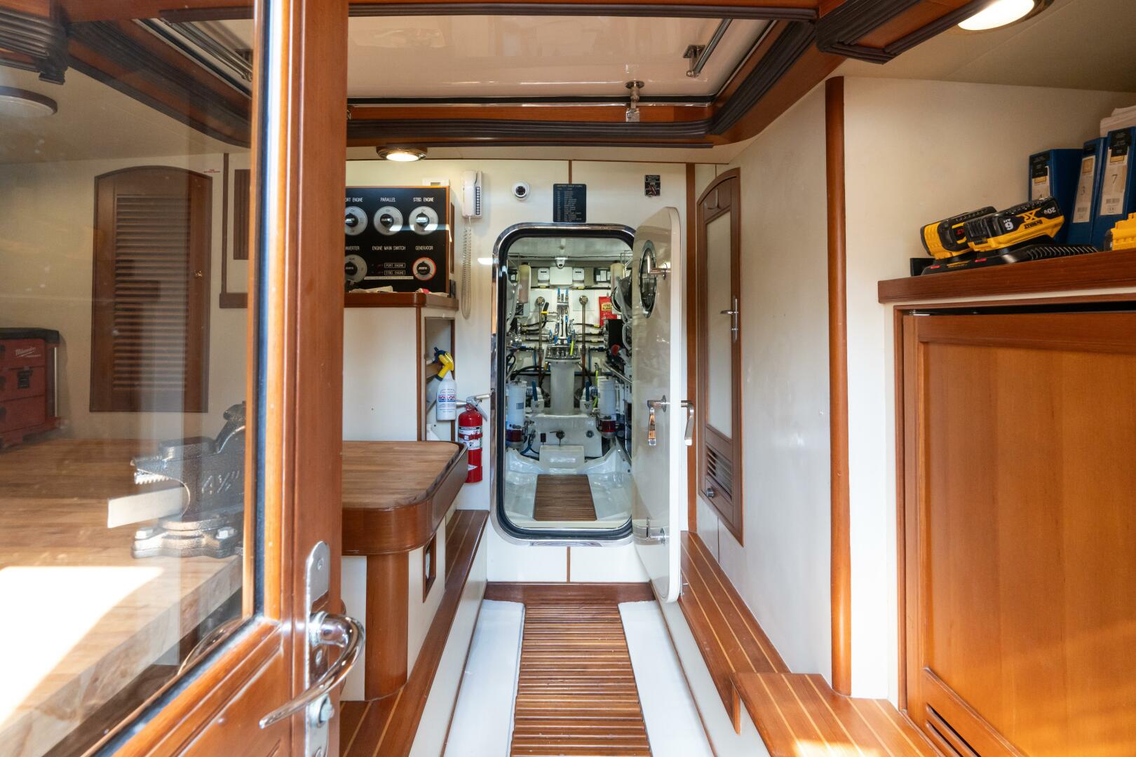Marlow-72 E-CB 2007-GRIFFIN Annapolis-Maryland-United States-Marlow 72 GRIFFIN  Work Shop -5879194 | Thumbnail