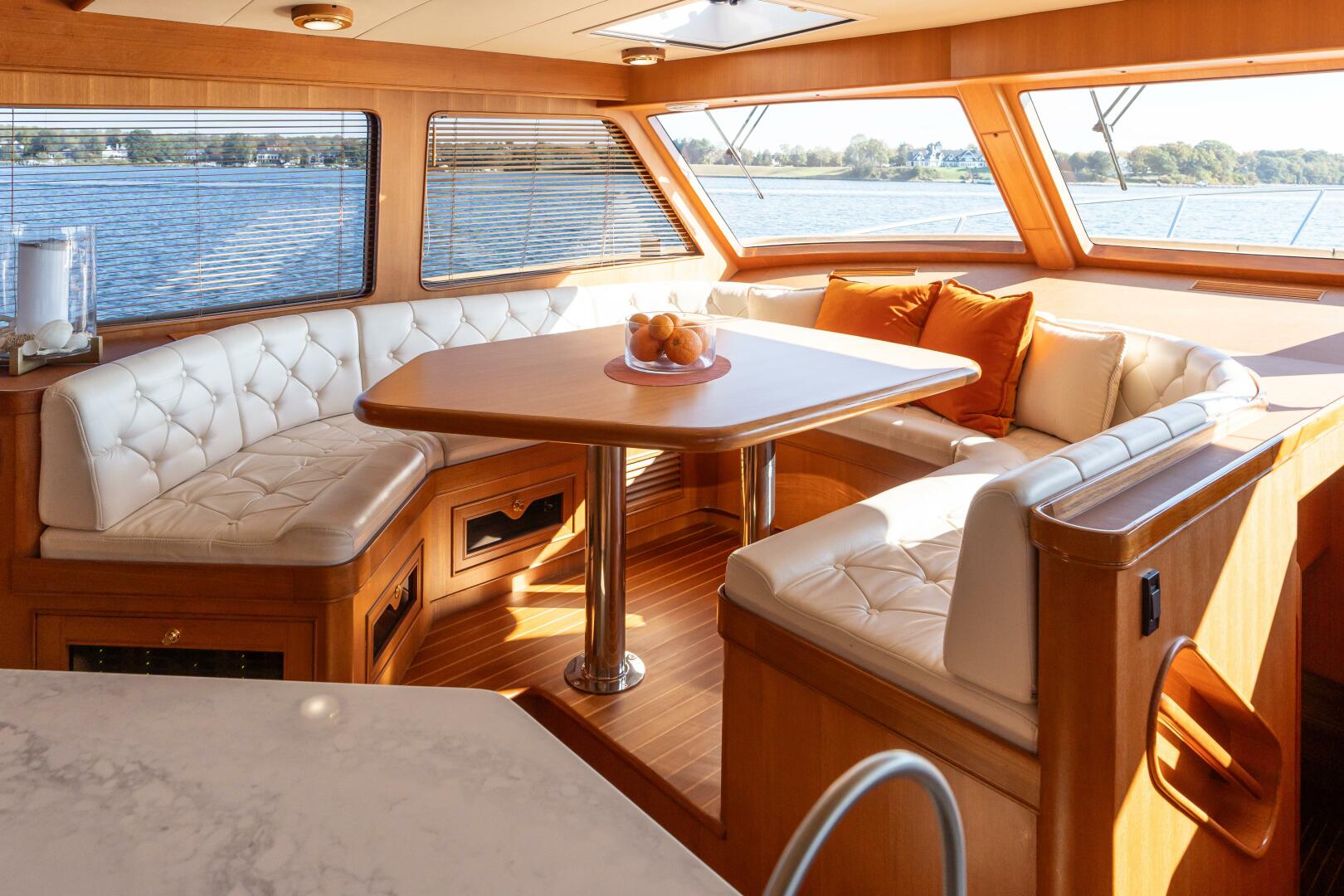 Marlow-72 E-CB 2007-GRIFFIN Annapolis-Maryland-United States-Marlow 72 GRIFFIN  Dining-5879126 | Thumbnail
