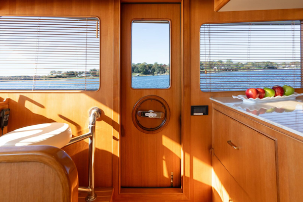 Marlow-72 E-CB 2007-GRIFFIN Annapolis-Maryland-United States-Marlow 72 GRIFFIN  Galley/Dining-5879135