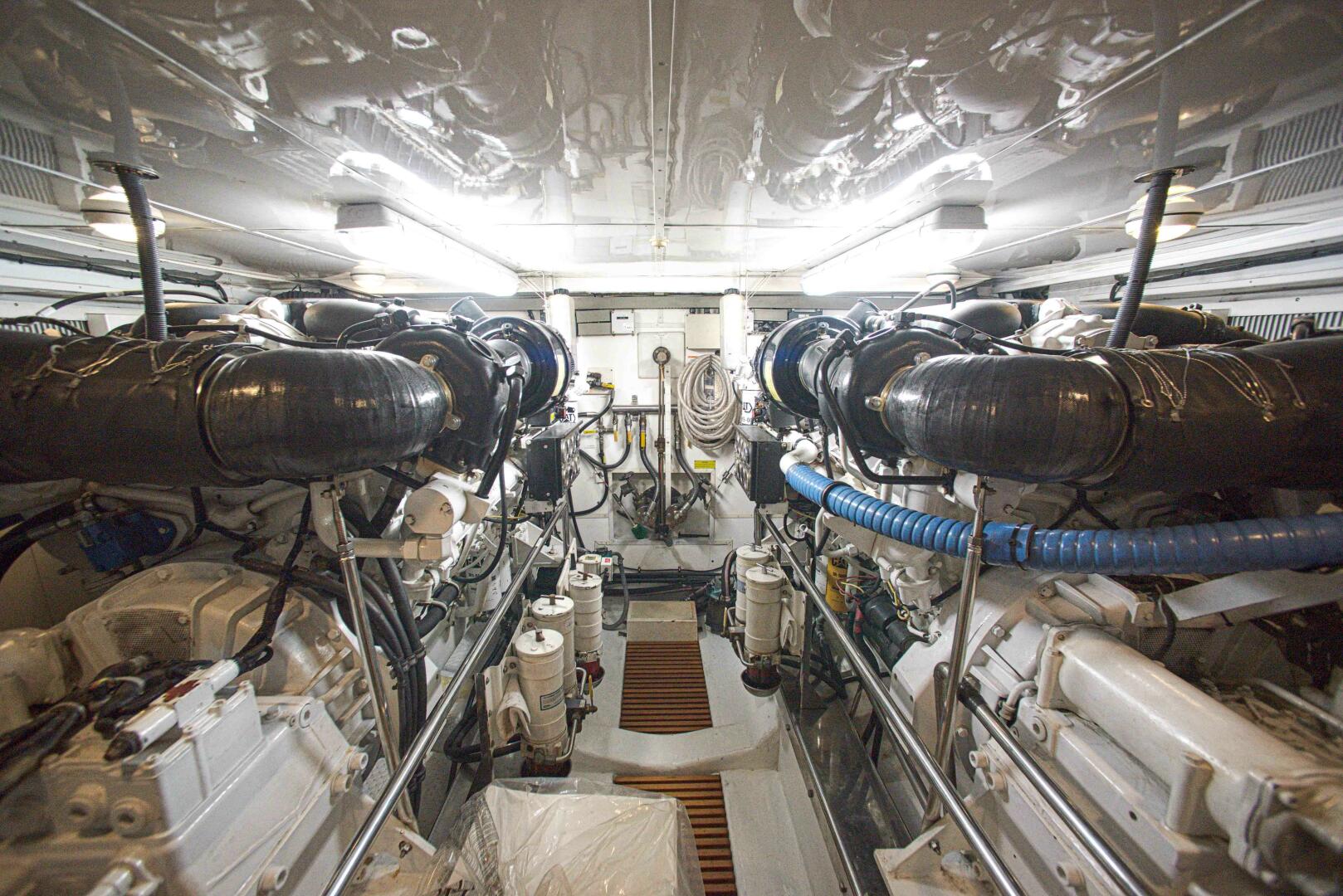 Marlow-Explorer 2009-GOOD ANSWER Key Largo-Florida-United States-Engine Room Dual Engines-5882533 | Thumbnail