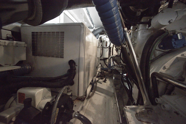 Marlow-Explorer 2009-GOOD ANSWER Key Largo-Florida-United States-Engine Room-5882540