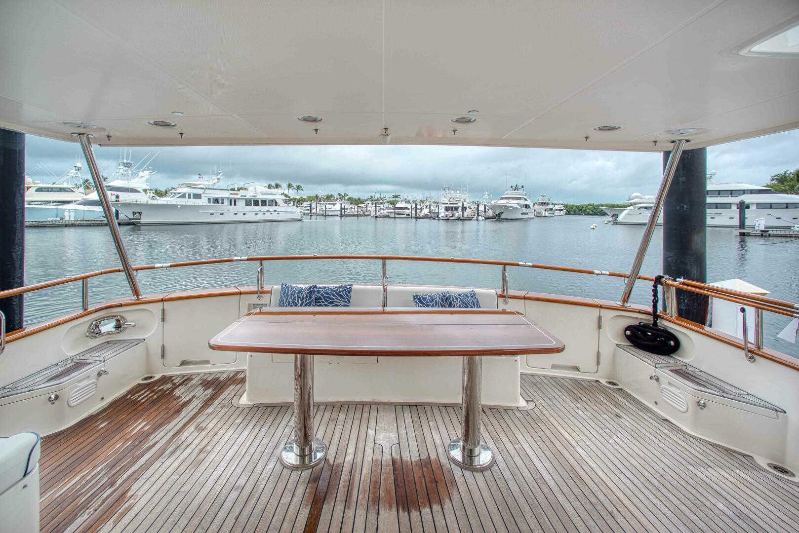 Marlow-Explorer 2009-GOOD ANSWER Key Largo-Florida-United States-Outdoor table Aft-5882503 | Thumbnail