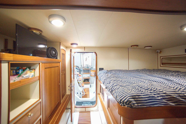 Marlow-Explorer 2009-GOOD ANSWER Key Largo-Florida-United States-Crew Quarters-5882532