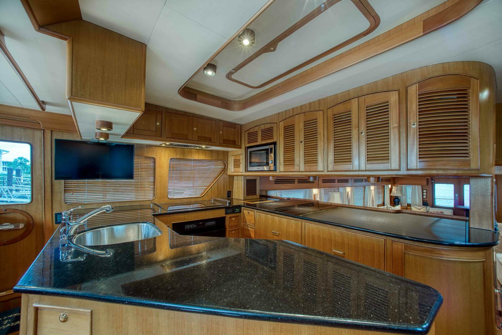 Marlow-Explorer 2009-GOOD ANSWER Key Largo-Florida-United States-Galley -5882508 | Thumbnail