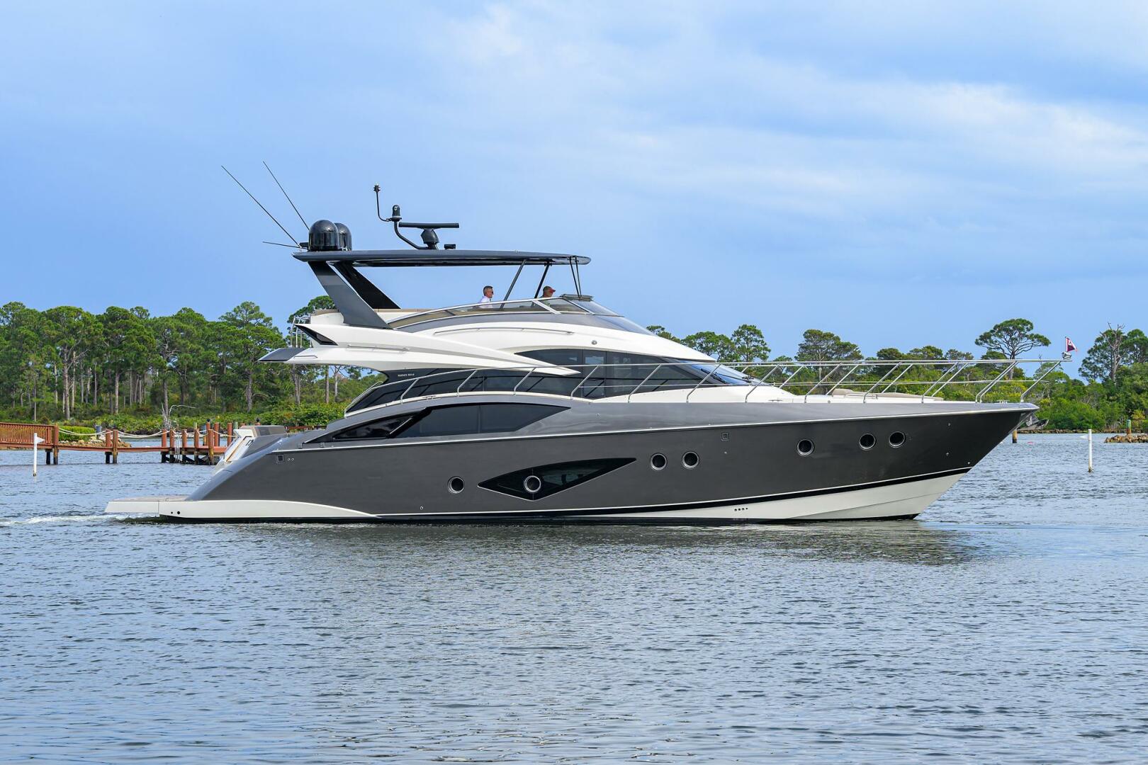Marquis-660 Sport Yacht 2016-ANDIAMO Jupiter-Florida-United States-Marquis 66 ANDIAMO  Starboard Profile-5882663 | Thumbnail