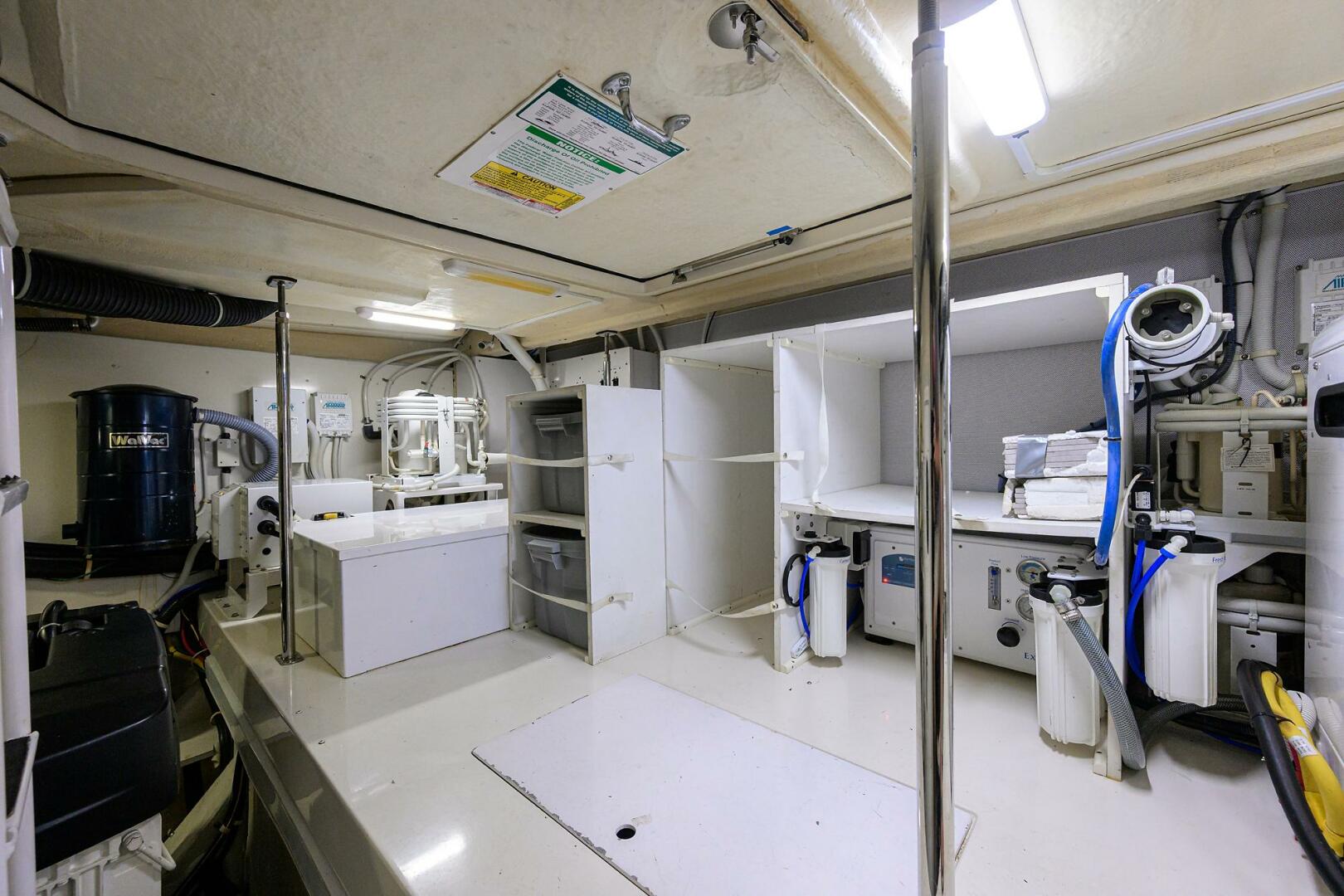 Marquis-660 Sport Yacht 2016-ANDIAMO Jupiter-Florida-United States-Marquis 66 ANDIAMO  Engine Room-5882710 | Thumbnail