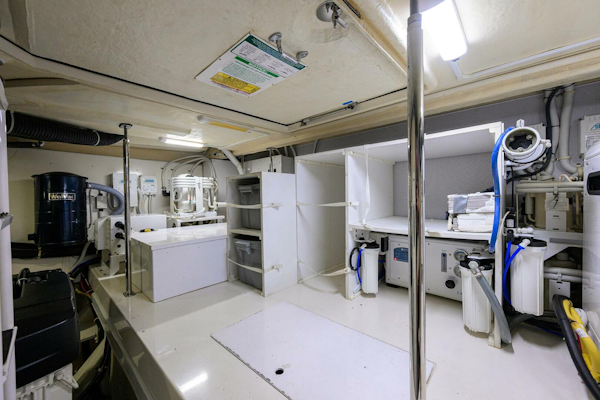 Marquis-660 Sport Yacht 2016-ANDIAMO Jupiter-Florida-United States-Marquis 66 ANDIAMO  Engine Room-5882710