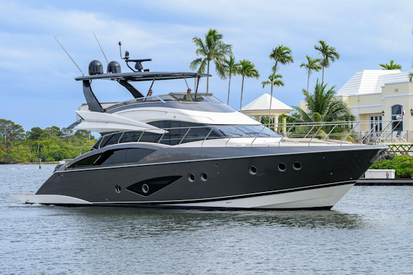 Marquis-660 Sport Yacht 2016-ANDIAMO Jupiter-Florida-United States-Marquis 66 ANDIAMO  Starboard Bow Profile-5882715